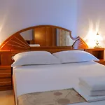 Lejla 4*