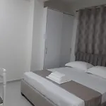 Lejla 게스트하우스 사밀