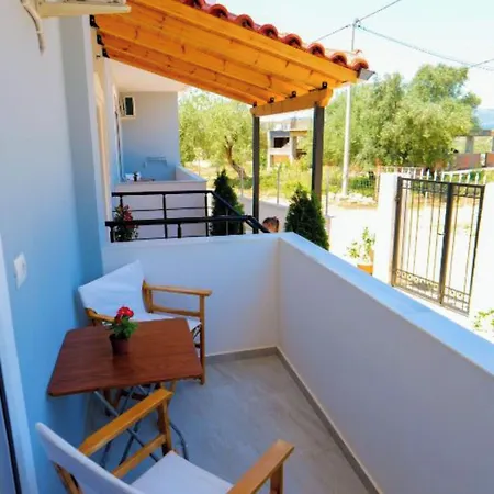 Lejla 4*