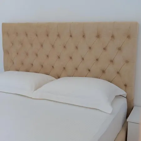 Lejla 4*